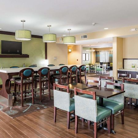 Quality Inn & Suites Quincy - Downtown Dış mekan fotoğraf