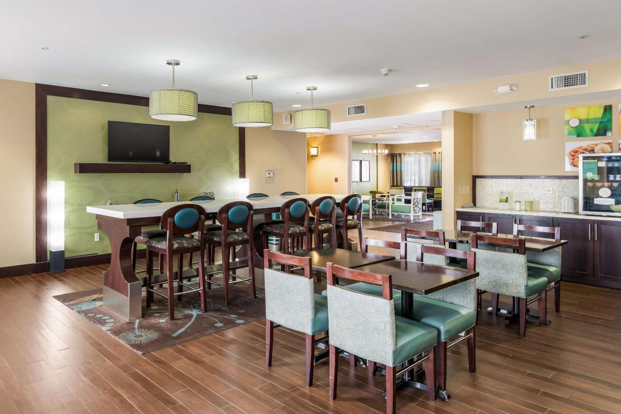 Quality Inn & Suites Quincy - Downtown Dış mekan fotoğraf
