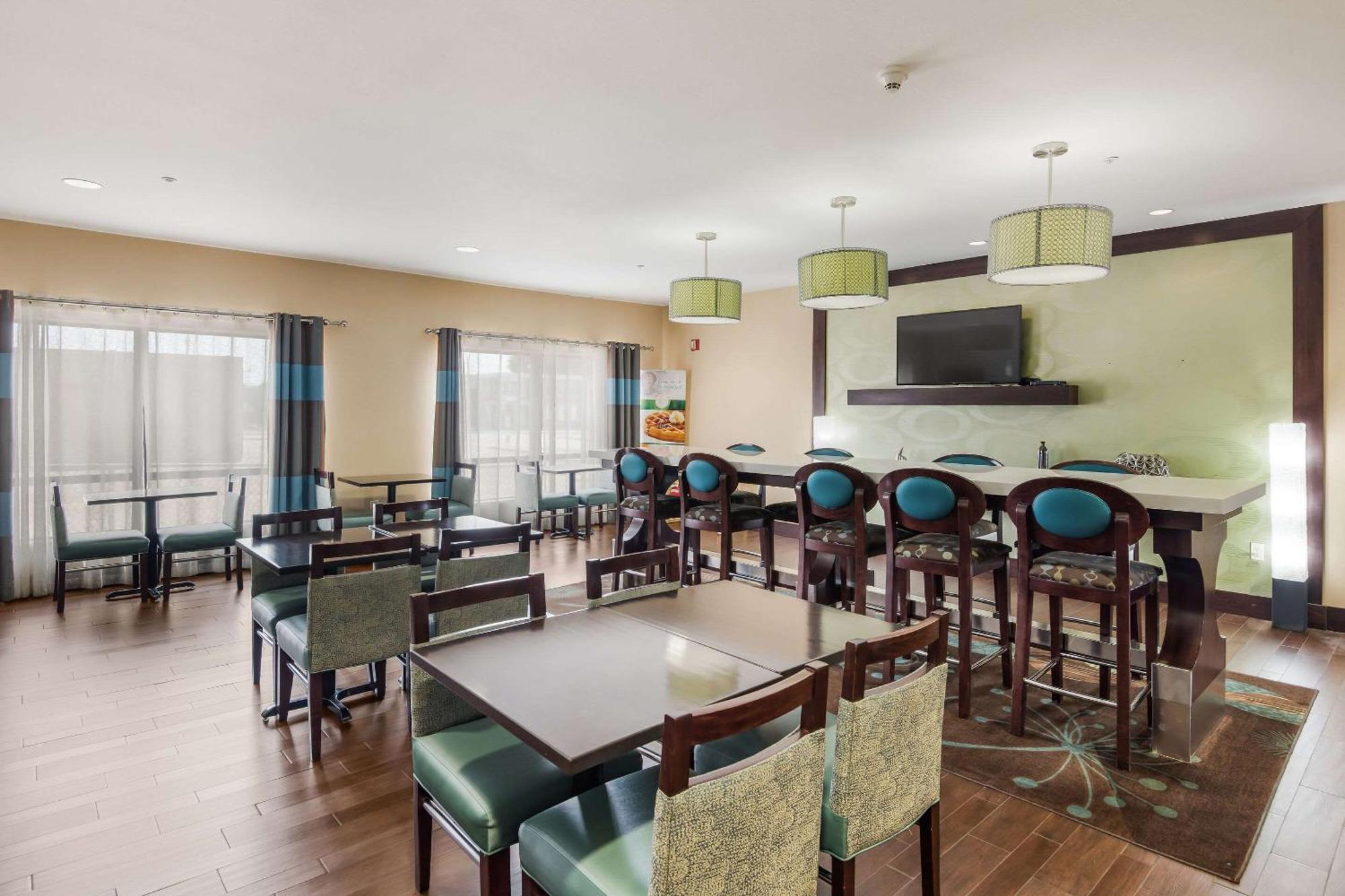 Quality Inn & Suites Quincy - Downtown Dış mekan fotoğraf
