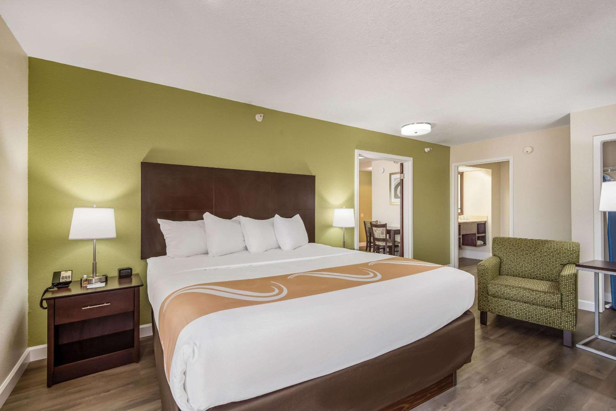 Quality Inn & Suites Quincy - Downtown Dış mekan fotoğraf
