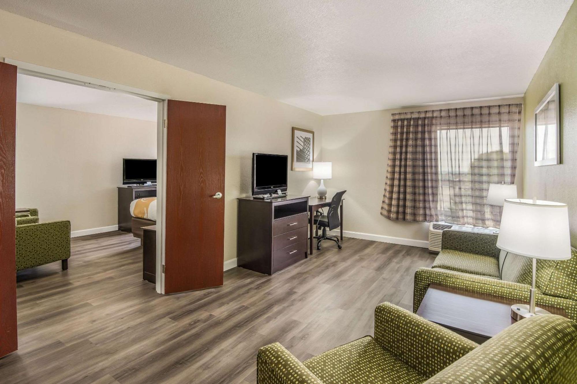Quality Inn & Suites Quincy - Downtown Dış mekan fotoğraf