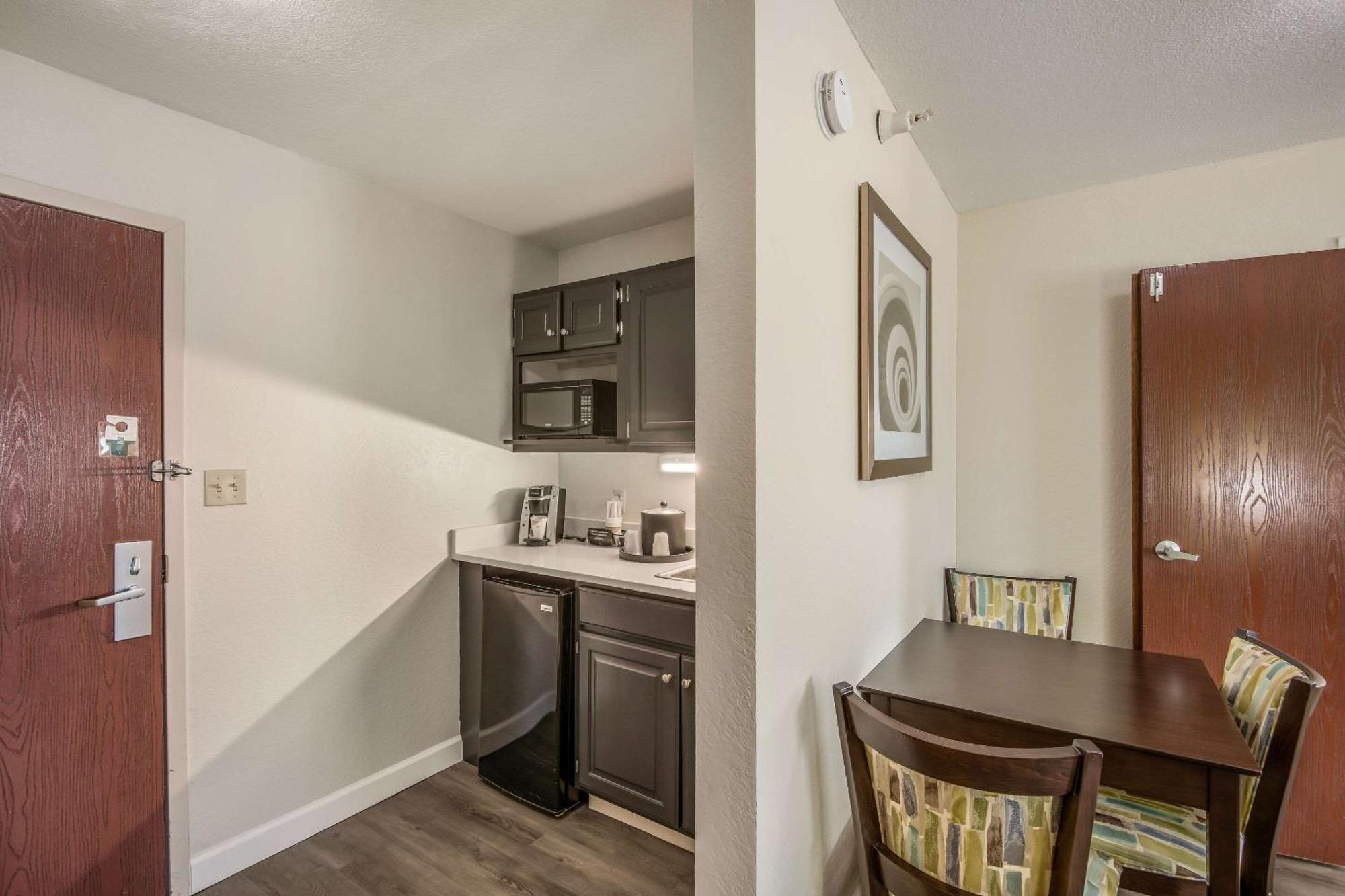 Quality Inn & Suites Quincy - Downtown Dış mekan fotoğraf