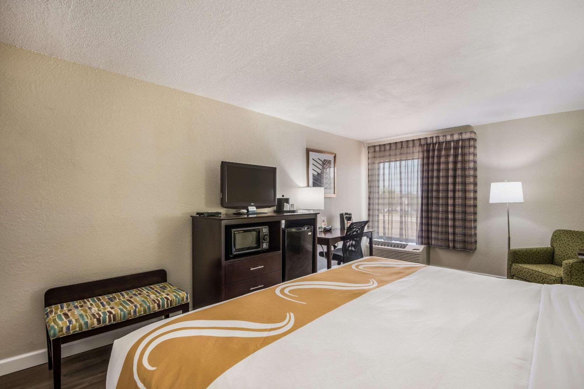 Quality Inn & Suites Quincy - Downtown Dış mekan fotoğraf