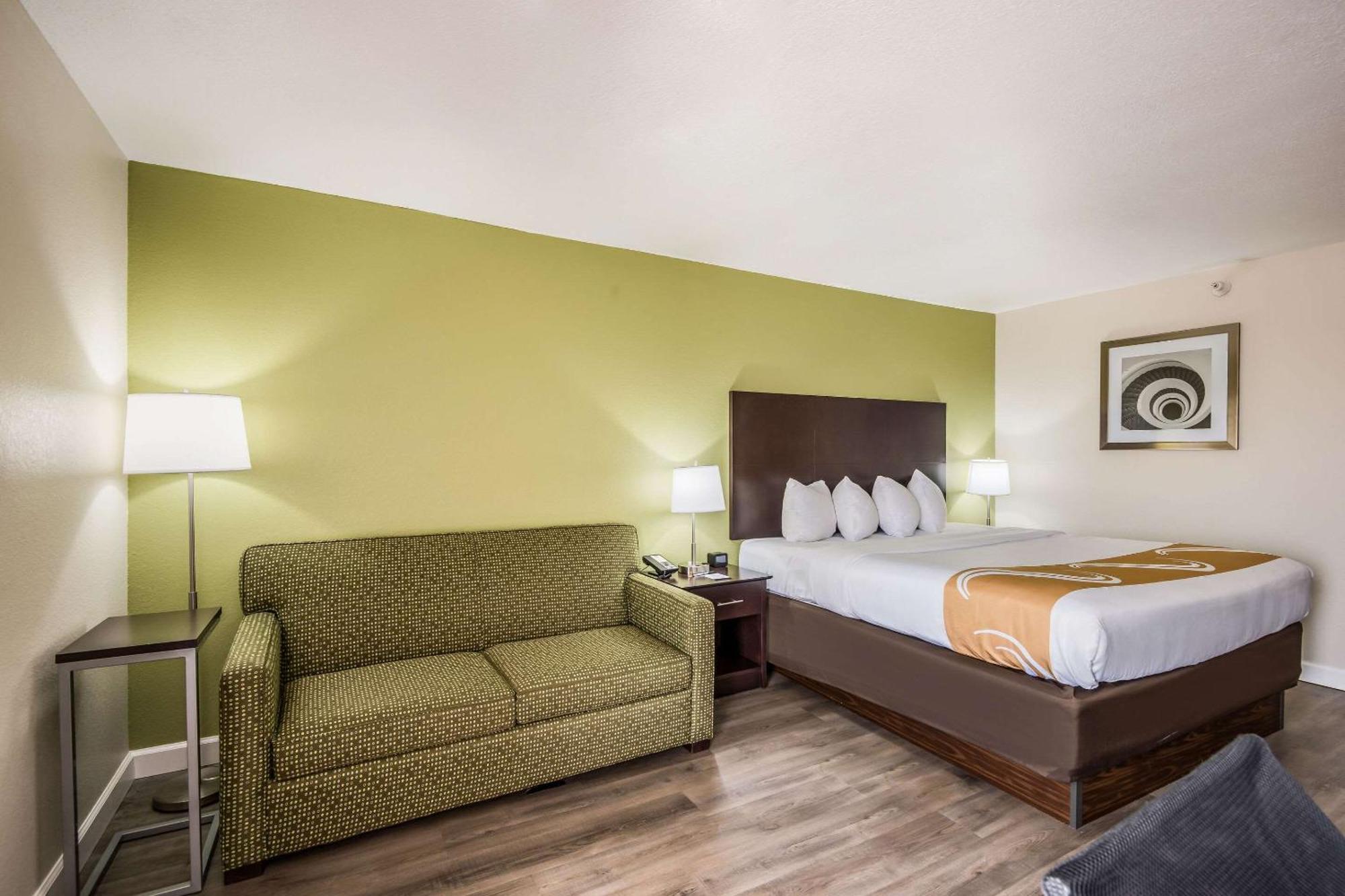 Quality Inn & Suites Quincy - Downtown Dış mekan fotoğraf