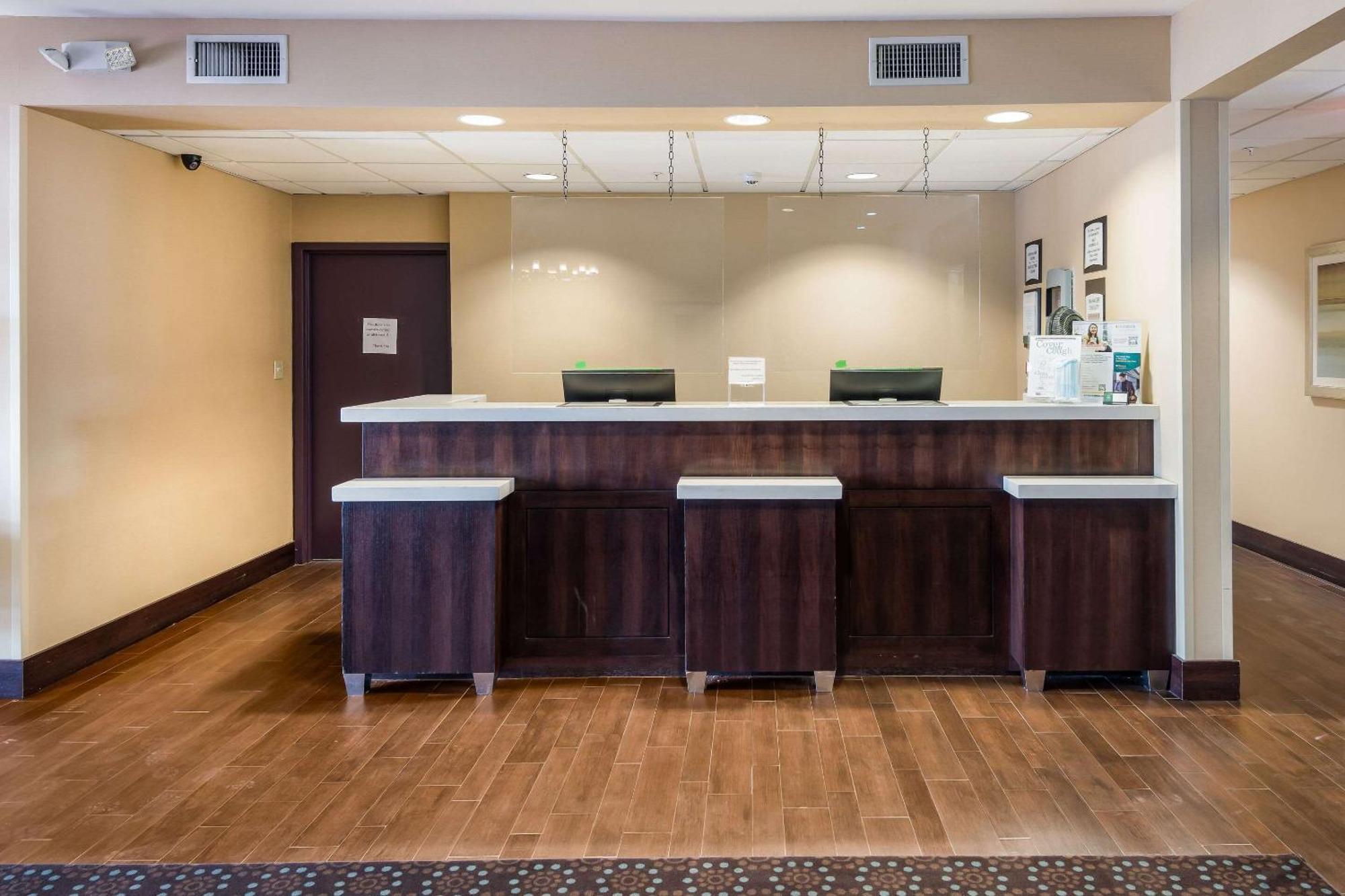 Quality Inn & Suites Quincy - Downtown Dış mekan fotoğraf