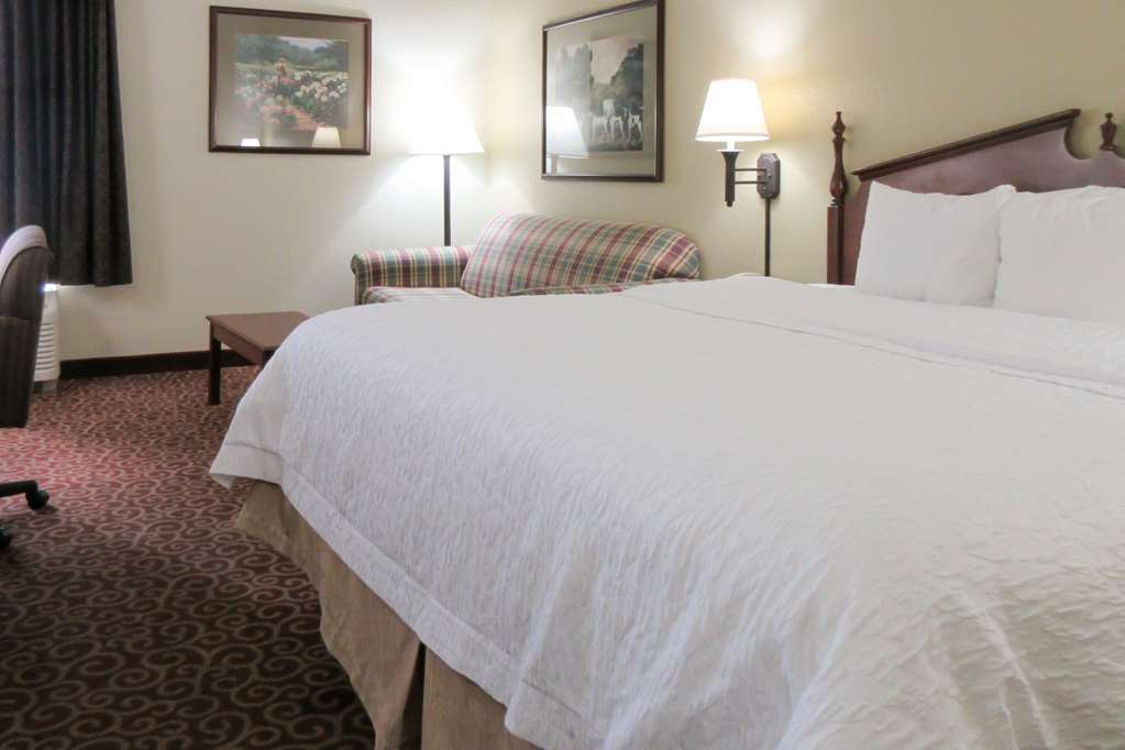 Quality Inn & Suites Quincy - Downtown Oda fotoğraf