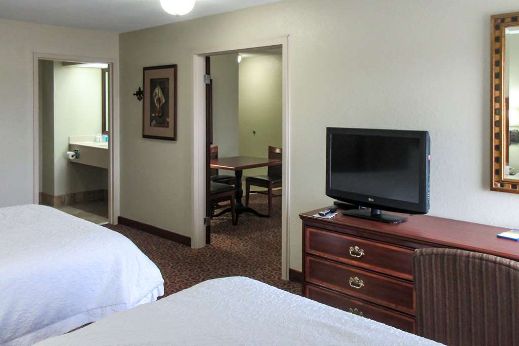Quality Inn & Suites Quincy - Downtown Oda fotoğraf