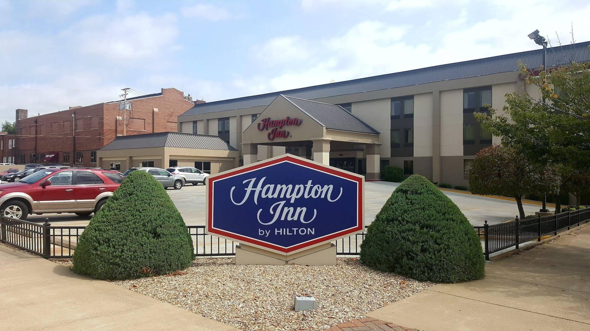 Quality Inn & Suites Quincy - Downtown Dış mekan fotoğraf